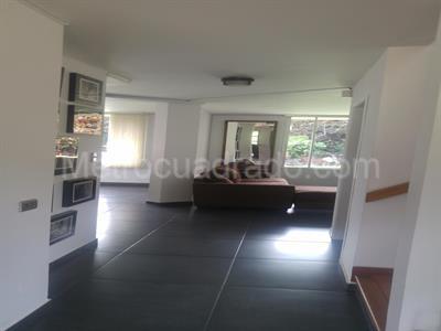Casa de 3 alcobas en venta en San Jose De Bavaria, Bogotá, 600 m² · foto 5 de 8