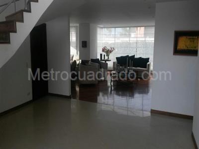 Casa de 4 alcobas en venta en San Jose De Bavaria, Bogotá, 740 m² · foto 15 de 17