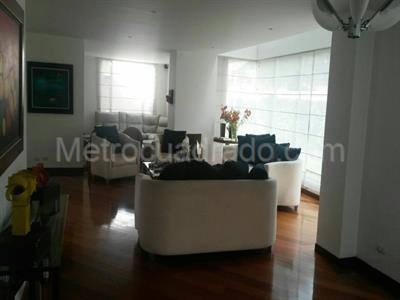 Casa de 4 alcobas en venta en San Jose De Bavaria, Bogotá, 740 m² · foto 8 de 17