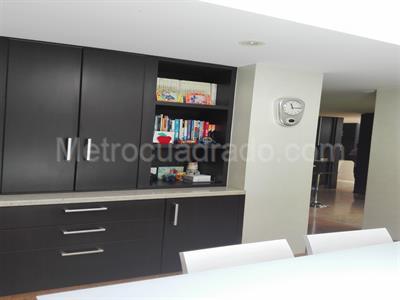 Casa de 5 alcobas en venta en San Jose De Bavaria, Bogotá, 800 m² · foto 6 de 11
