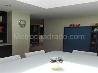 Casa de 5 alcobas en venta en San Jose De Bavaria, Bogotá, 800 m² · foto 7 de 11