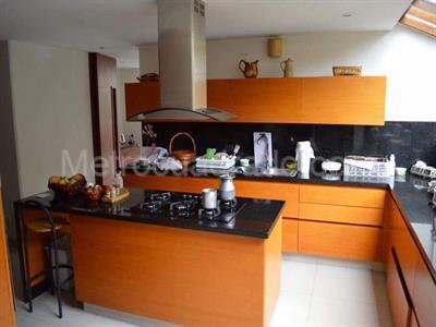 Casa de 4 alcobas en venta en San Jose De Bavaria, Bogotá, 800 m² · foto 2 de 18