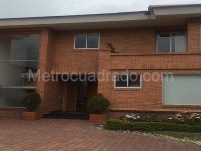 Casa de 4 alcobas en venta en San Simon Guaymaral, Bogotá, 1220 m² · foto 5 de 14