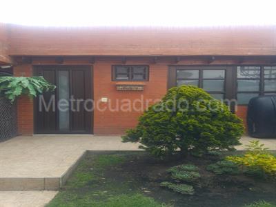 Casa en venta en San Jose De Bavaria, Bogotá · foto 11 de 20