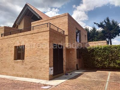 Casa en arriendo en San, Bogotá · foto 7 de 7