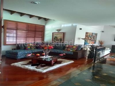 Casa de 3 alcobas en venta en San Jose De Bavaria, Bogotá, 750 m² · foto 8 de 13