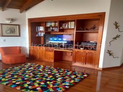 Casa de 3 alcobas en venta en San Jose De Bavaria, Bogotá, 750 m² · foto 5 de 9