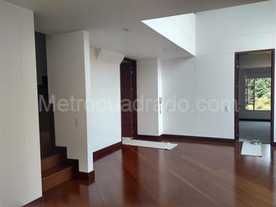 Casa de 5 alcobas en venta en San Jose De Bavaria, Bogotá, 500 m² · foto 12 de 12