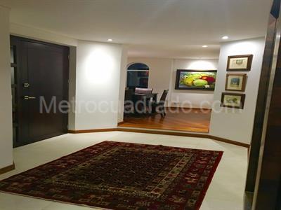 Casa de 3 alcobas en venta en San Jose De Bavaria, Bogotá, 800 m² · foto 7 de 18