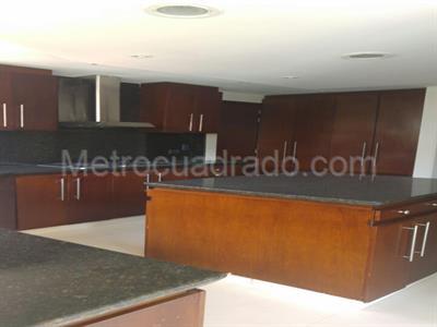 Casa de 4 alcobas en arriendo en San Jose De Bavaria, Bogotá, 800 m² · foto 15 de 15