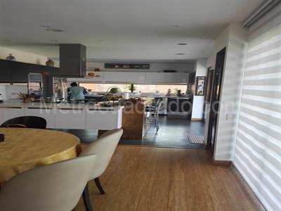 Casa de 4 alcobas en venta en San Jose De Bavaria, Bogotá, 800 m² · foto 3 de 19