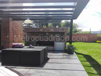 Casa de 4 alcobas en venta en San Jose De Bavaria, Bogotá, 800 m² · foto 9 de 19