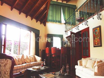 Casa de 4 alcobas en venta en San Jose De Bavaria, Bogotá · foto 3 de 12
