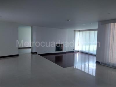 Casa en venta en San Jose De Bavaria, Bogotá · foto 3 de 14
