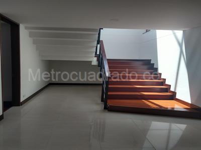 Casa en venta en San Jose De Bavaria, Bogotá · foto 9 de 14