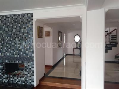 Casa en venta en San Jose De Bavaria, Bogotá · foto 7 de 11