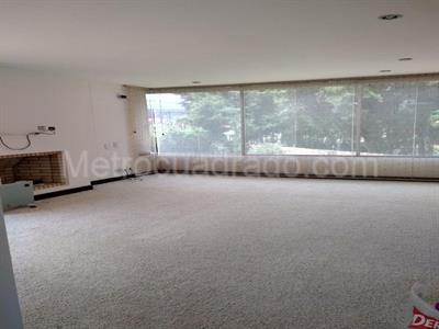 Casa en venta en San Jose De Bavaria, Bogotá · foto 5 de 8