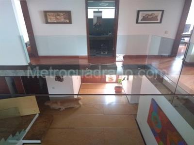 Casa de 5 alcobas en venta en San Jose De Bavaria, Bogotá, 800 m² · foto 9 de 18