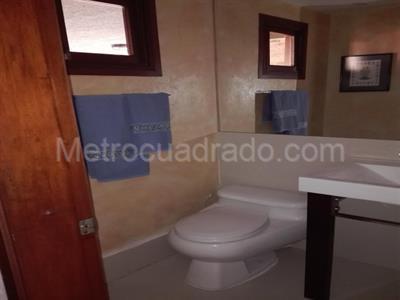 Casa de 3 alcobas en venta en San Jose De Bavaria, Bogotá, 800 m² · foto 5 de 19
