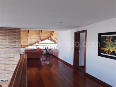 Casa de 3 alcobas en venta en San Jose De Bavaria, Bogotá, 800 m² · foto 6 de 19