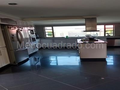 Casa de 5 alcobas en venta en San Jose De Bavaria, Bogotá, 600 m² · foto 7 de 7