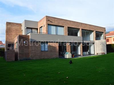 Casa de 4 alcobas en venta en Hacienda San Simon, Bogotá, 1365 m² · foto 7 de 8