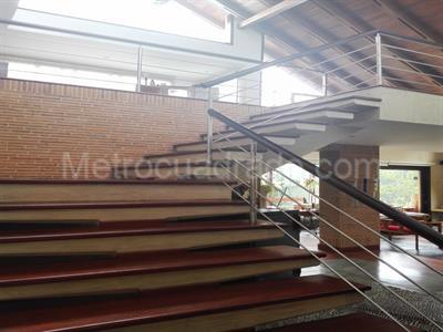 Casa de 4 alcobas en venta en San Jose De Bavaria, Bogotá, 800 m² · foto 4 de 15