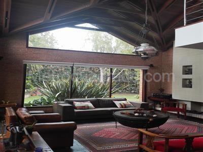 Casa de 4 alcobas en venta en San Jose De Bavaria, Bogotá, 800 m² · foto 1 de 15