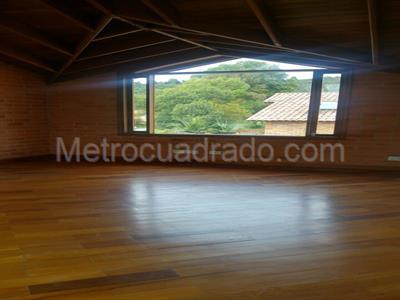 Casa de 4 alcobas en venta en San Jose De Bavaria, Bogotá, 800 m² · foto 4 de 18