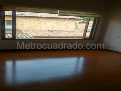 Casa de 4 alcobas en venta en San Jose De Bavaria, Bogotá, 800 m² · foto 7 de 18
