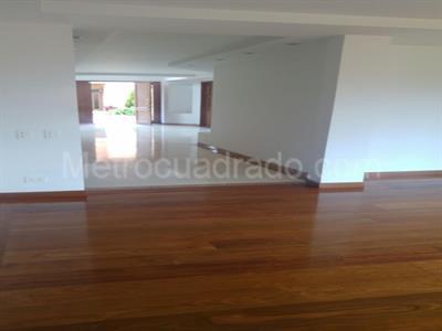 Casa de 4 alcobas en venta en San Jose De Bavaria, Bogotá, 800 m² · foto 9 de 18
