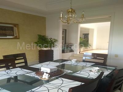 Casa de 5 alcobas en venta en San Jose De Bavaria, Bogotá, 800 m² · foto 2 de 13