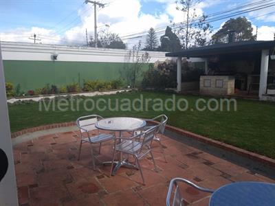 Casa de 5 alcobas en venta en San Jose De Bavaria, Bogotá, 800 m² · foto 8 de 13