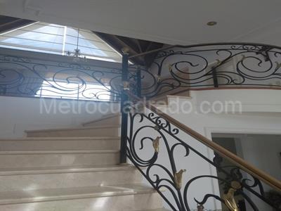 Casa de 5 alcobas en venta en San Jose De Bavaria, Bogotá, 800 m² · foto 9 de 13