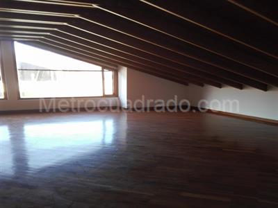 Casa de 4 alcobas en arriendo en San Jose De Bavaria, Bogotá, 800 m² · foto 9 de 9