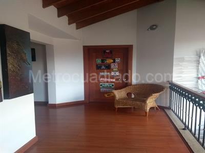 Casa de 3 alcobas en venta en San Jose De Bavaria, Bogotá, 800 m² · foto 9 de 13