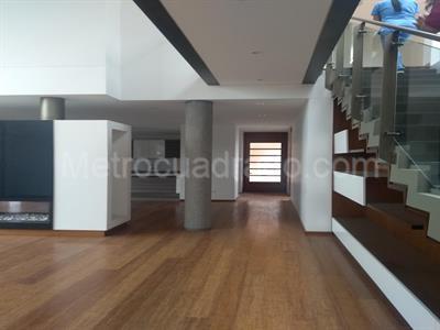 Casa de 3 alcobas en venta en San Jose De Bavaria, Bogotá, 800 m² · foto 7 de 15