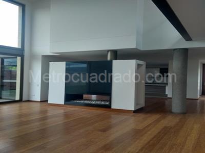 Casa de 3 alcobas en venta en San Jose De Bavaria, Bogotá, 800 m² · foto 8 de 15