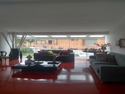 Casa de 5 alcobas en venta en San Jose De Bavaria, Bogotá, 800 m² · foto 9 de 9