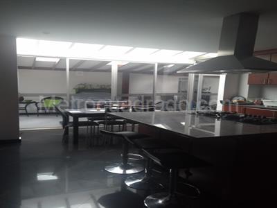 Casa de 5 alcobas en venta en San Jose De Bavaria, Bogotá, 600 m² · foto 9 de 10