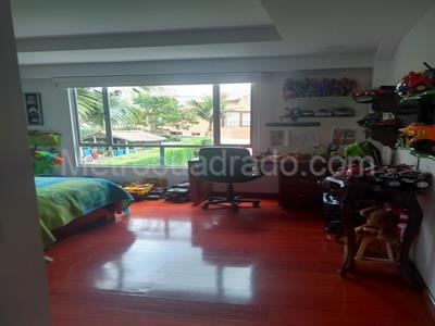 Casa de 5 alcobas en venta en San Jose De Bavaria, Bogotá, 600 m² · foto 5 de 10
