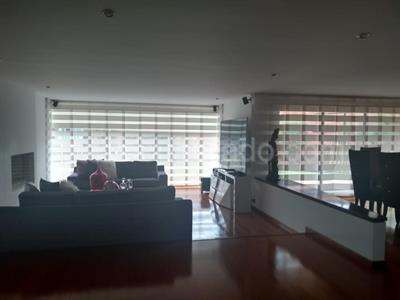 Casa de 5 alcobas en arriendo en San Jose De Bavaria, Bogotá, 540 m² · foto 4 de 5
