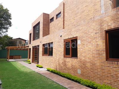 Casa de 5 alcobas en venta en San Jose De Bavaria, Bogotá, 800 m² · foto 12 de 14