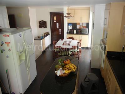 Casa de 4 alcobas en venta en Monicello, Bogotá, 321 m² · foto 2 de 8
