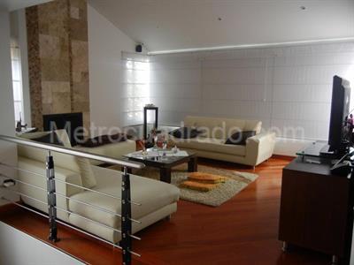Casa de 4 alcobas en venta en Monicello, Bogotá, 321 m² · foto 3 de 8