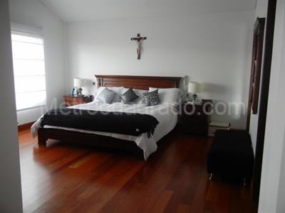 Casa de 4 alcobas en venta en Monicello, Bogotá, 321 m² · foto 4 de 8