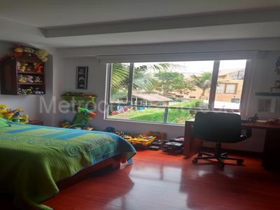 Casa de 5 alcobas en venta en San Jose De Bavaria, Bogotá, 580 m² · foto 7 de 7