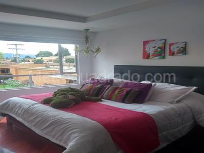 Casa de 5 alcobas en venta en San Jose De Bavaria, Bogotá, 600 m² · foto 5 de 7