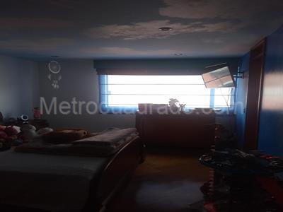 Casa de 4 alcobas en venta en San Jose De Bavaria, Bogotá, 380 m² · foto 14 de 18