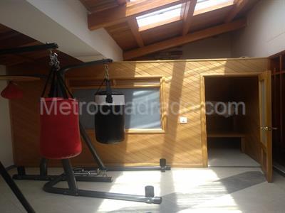 Casa de 4 alcobas en venta en San Jose De Bavaria, Bogotá, 380 m² · foto 17 de 18